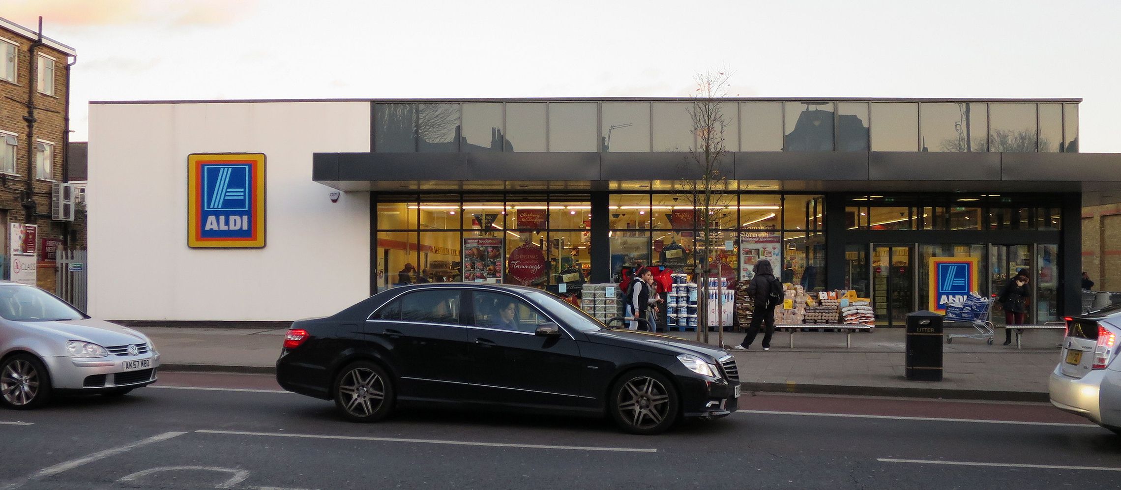 Photo for: Meet Aldi’s New Hazelnut & Caramel Flavoured Rum