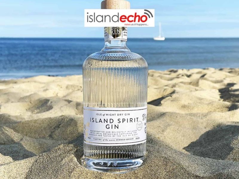 Photo for: ISLE OF WIGHT GIN COMPANY WINS MEDAL AT 2024 LONDON SPIRITS COMPETITION