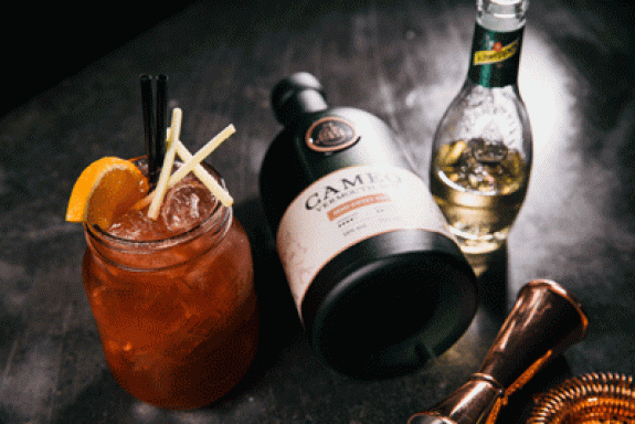 Logo for: Cameo Red Vermouth