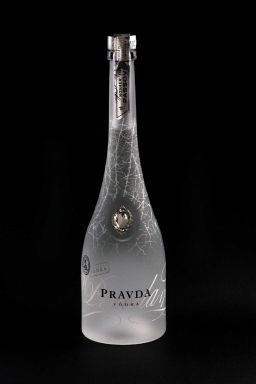 Logo for: PRAVDA Kosher for Passover vodka 40%, 0,7 l limited edition