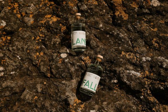 Logo for: Landfall Island Dry Gin