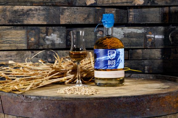 Logo for: Bus Whisky