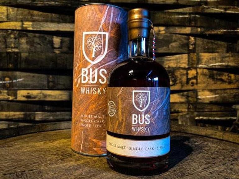 Photo for: Bus Whisky