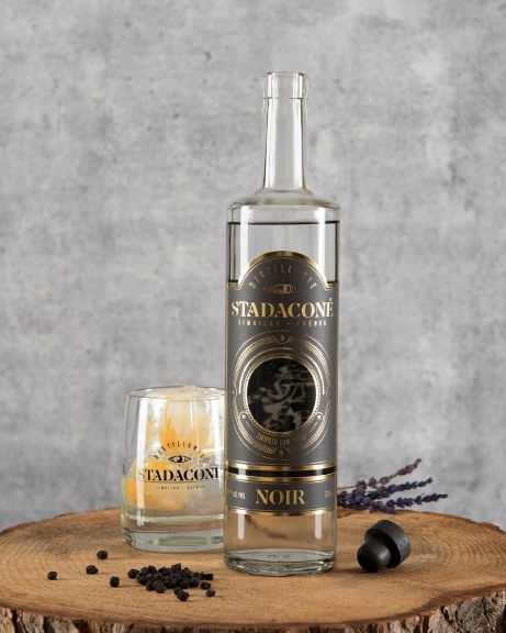 Photo for: Stadaconé Noir