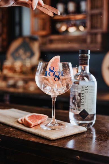 Photo for: 1881 Honours Navy Strength