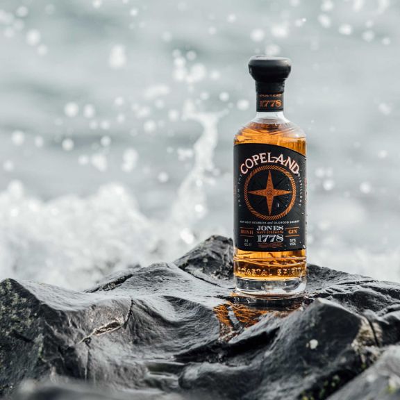 Photo for: Jones 1778 Navy Strength Gin