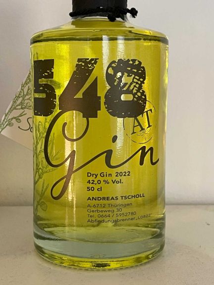 Photo for: AT Walgauer 548 Gin - Saffron